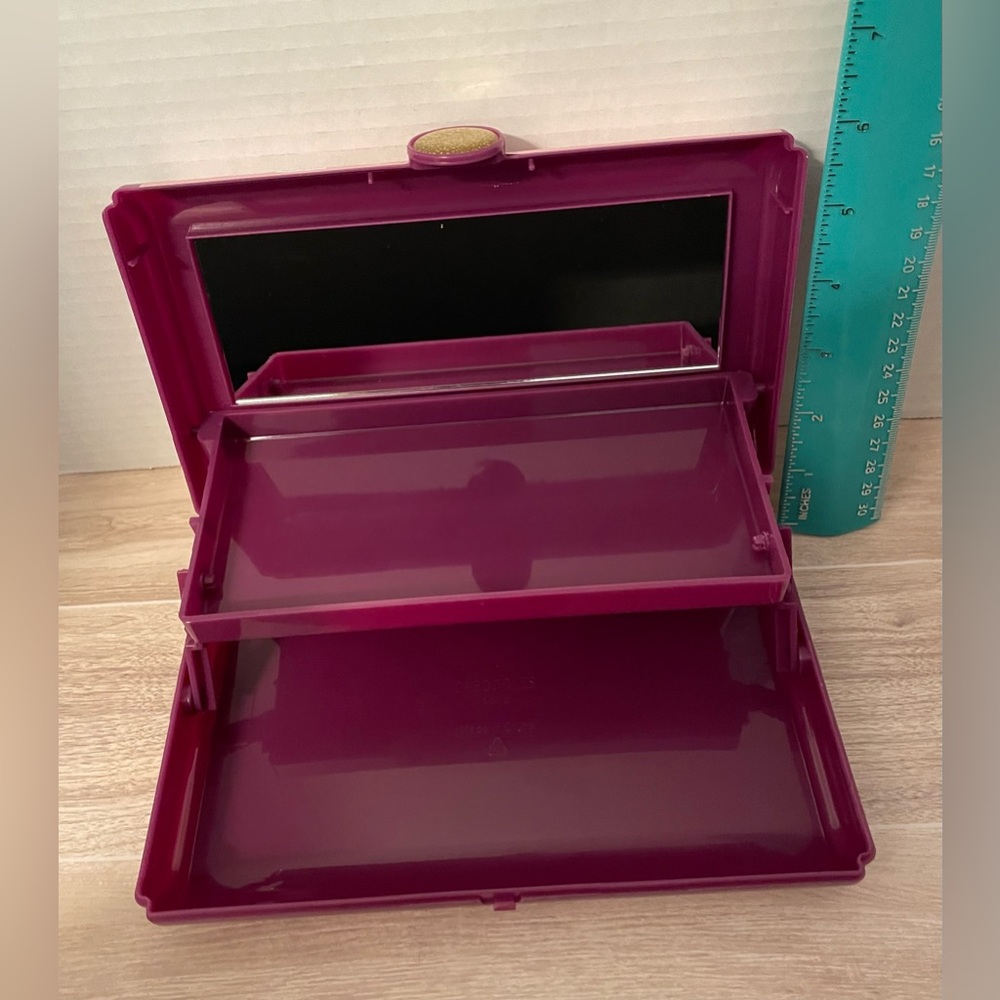 Caboodles Take it Touch Up Tote- Maroon & Gold Accent NWT - Picture 4 of 10